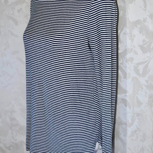 Banana Republic Fabletics Black & White Striped Seamless Long Sleeve Tee S - Picture 3 of 5